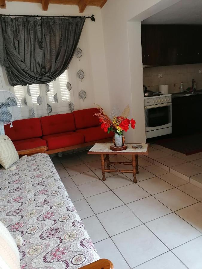 Philoxenia Holiday Home Pappadhianika Екстер'єр фото
